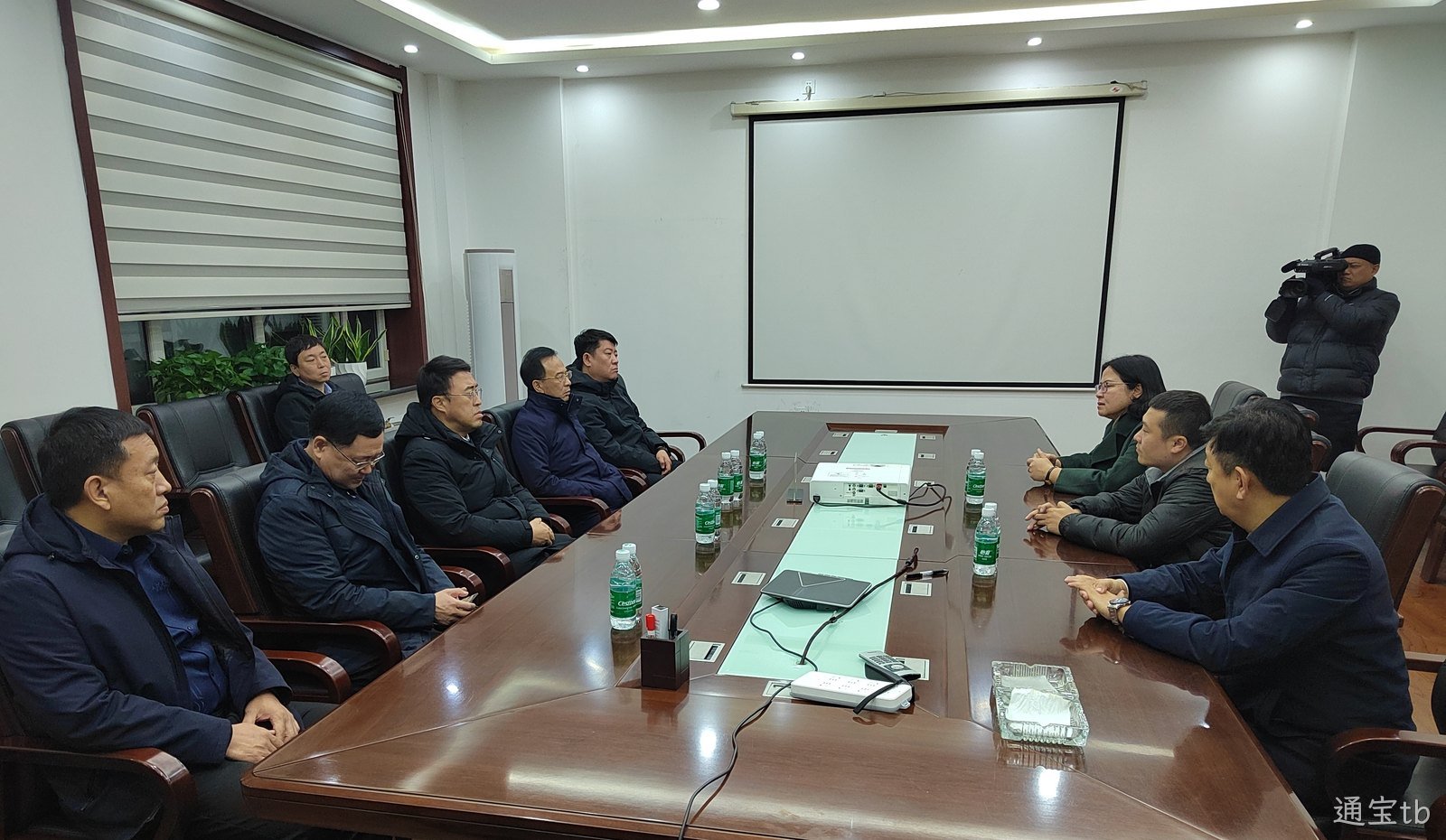 七台河市市委副书记、市长李兵莅临通宝tb调研(图1)
