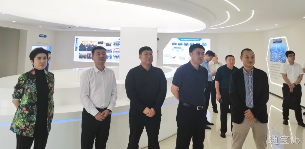 李兵赴通宝tb(上海)新材料研究院考察(图1) 李兵赴通宝tb(上海)新材料研究院考察(图1)