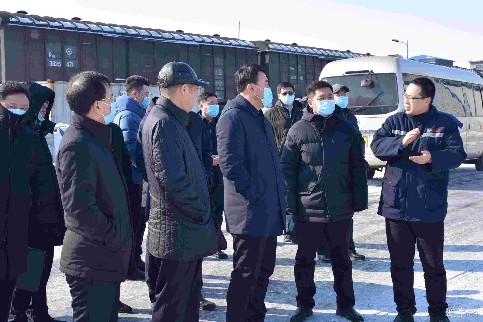 2月21日李兵市长一行莅临公司调研项目建设情况(图2) 2月21日李兵市长一行莅临公司调研项目建设情况(图2)